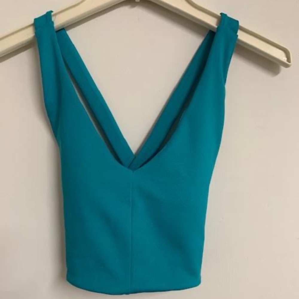 Fashion Nova Active Compression Lace Up Tank - Picture 5 of 7